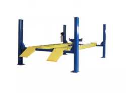 Автомобильные четырехстоечные подъемники