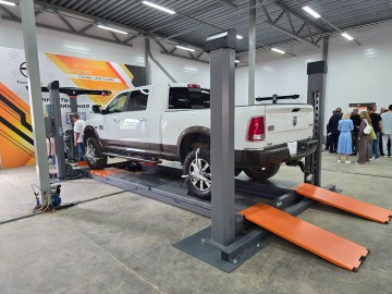 Подъёмник четырехстоечный Техно Вектор SHL-4-460DE 6т